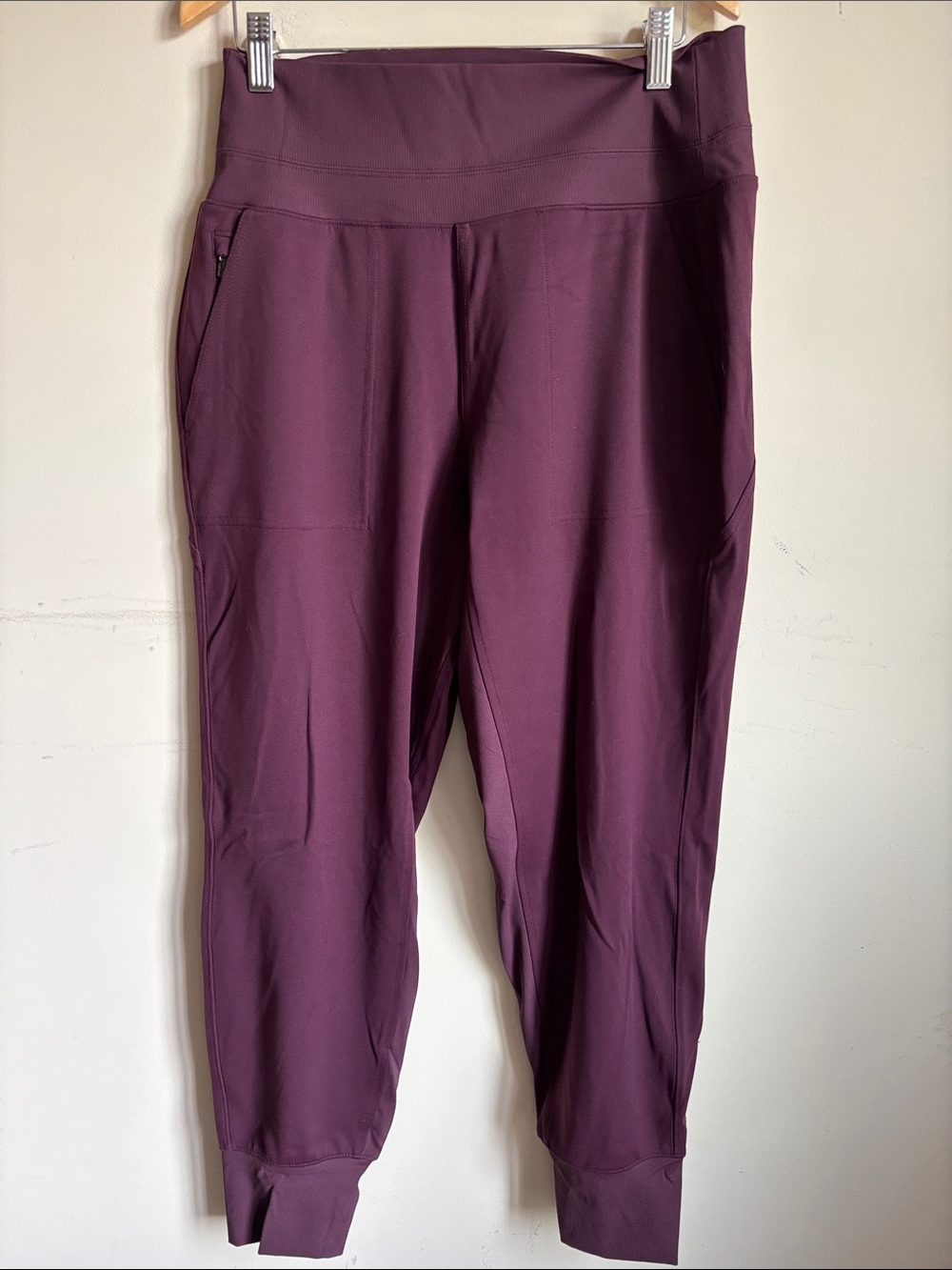 Athleta High-Rise Performance Jogger Pants - burgundy